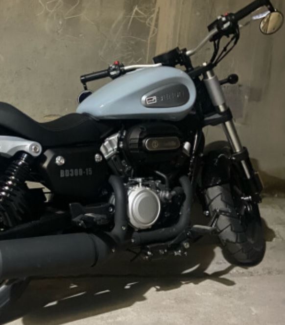 BENDA 125cc. motore Bicilindrico 8 Valvole Azzurro